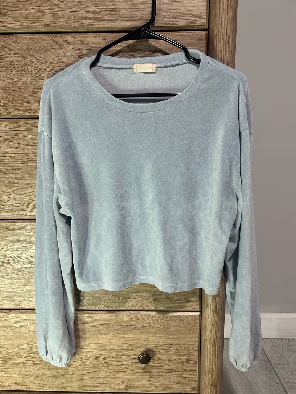 Relaxed Long-Sleeve Crewneck Top - Light Blue